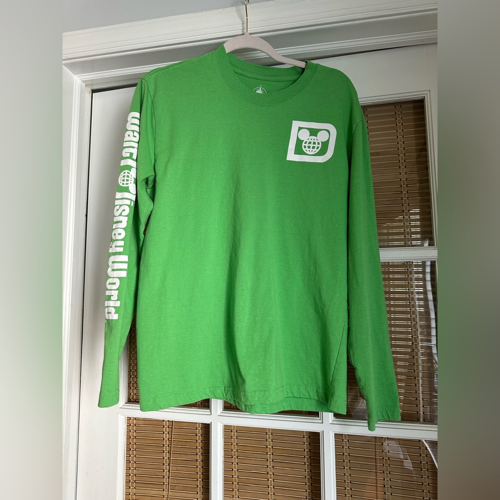 Unisex Disney Parks Bright Green Long Sleeve Tee size medium